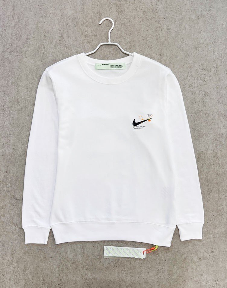 오프화이트 X 나이키 콜라보 화이트 탑 맨투맨