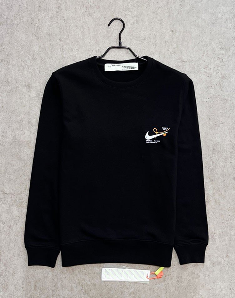 오프화이트 X 나이키 콜라보 화이트 탑 맨투맨