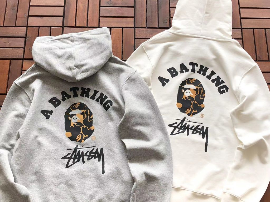 스투시 X 베이프 콜라보 밀리터리 카모 후드티