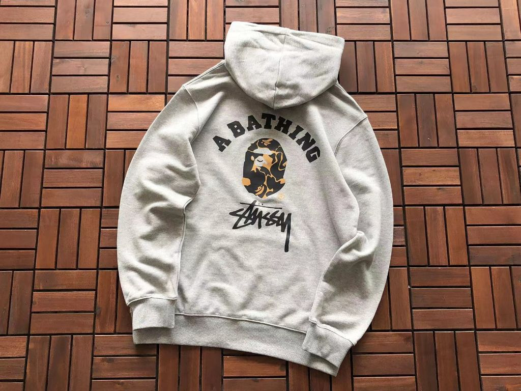 스투시 X 베이프 콜라보 밀리터리 카모 후드티