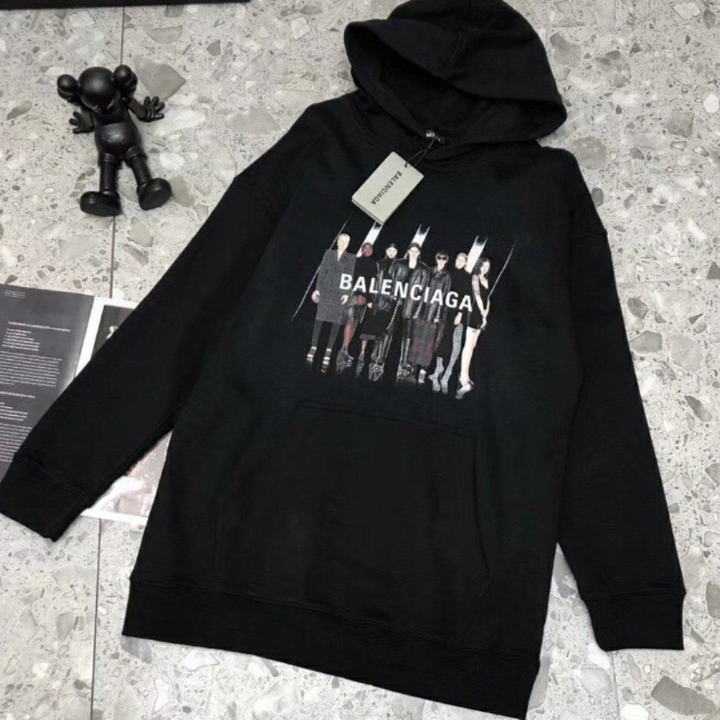 발렌시아가 컬렉션 후드티