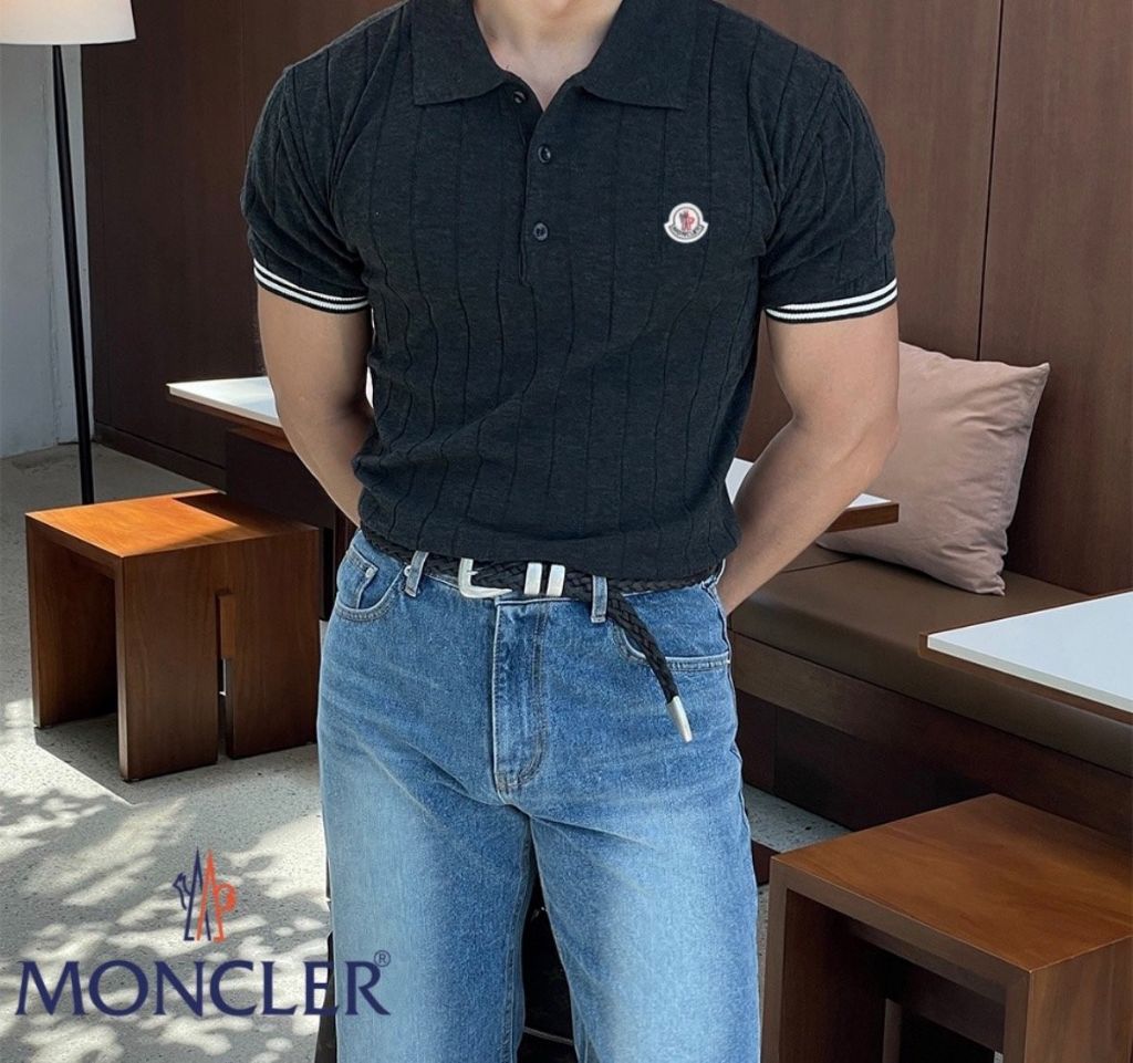 몽클레어 첼르 머슬핏 카라 반팔 니트