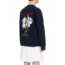 우영미 쉐도우 플라워 맨투맨