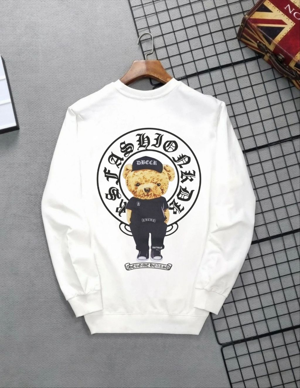 크롬하츠 말발굽 레터링 베어 쭈리 맨투맨