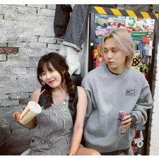 나이키 X 스투시 콜라보 자수 맨투맨