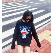 구찌 프로펠라 도라에몽 맨투맨