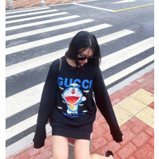 구찌 프로펠라 도라에몽 맨투맨