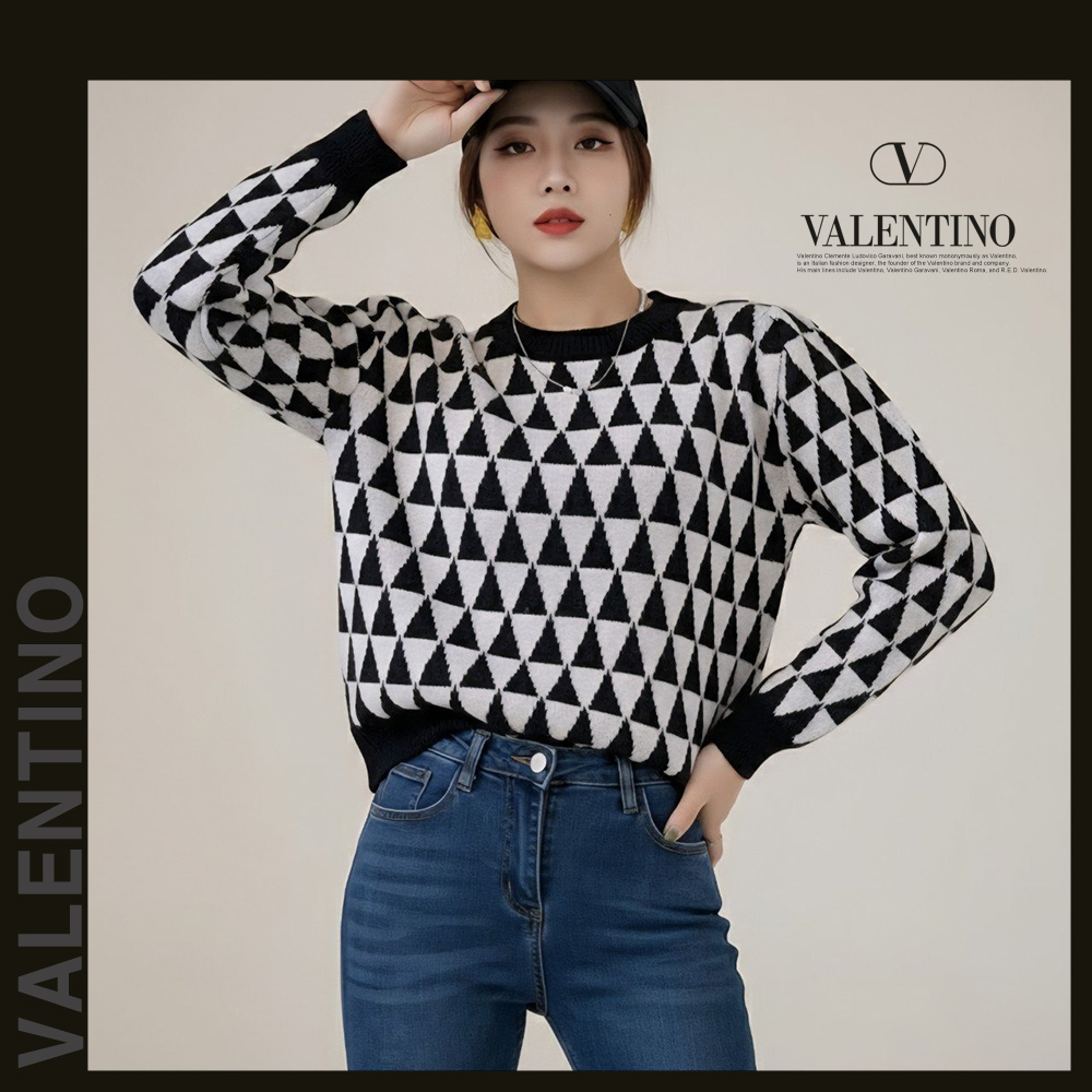 발렌티노 여성 576 삼각 문양 니트