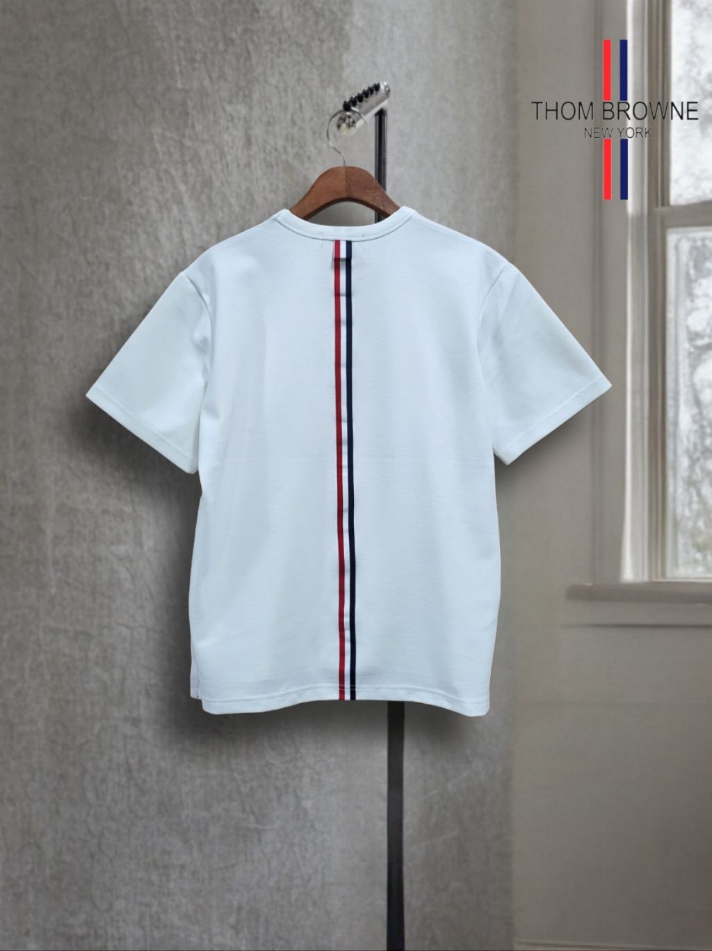 톰브라운 분또 삼선 테이프 라운드 반팔티