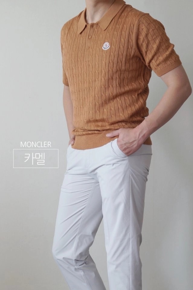 몽클레어 케이블 반팔 카라 니트