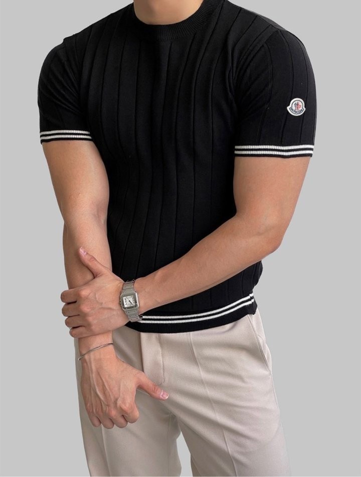 몽클레어 트리콧 하프 반팔 니트