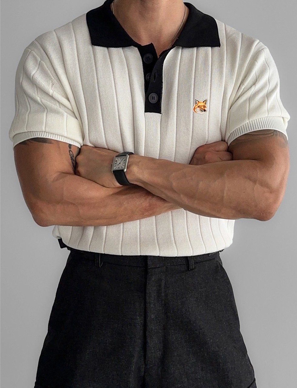 메종키츠네 폭스헤드 클레식 오픈 카라 반팔 니트