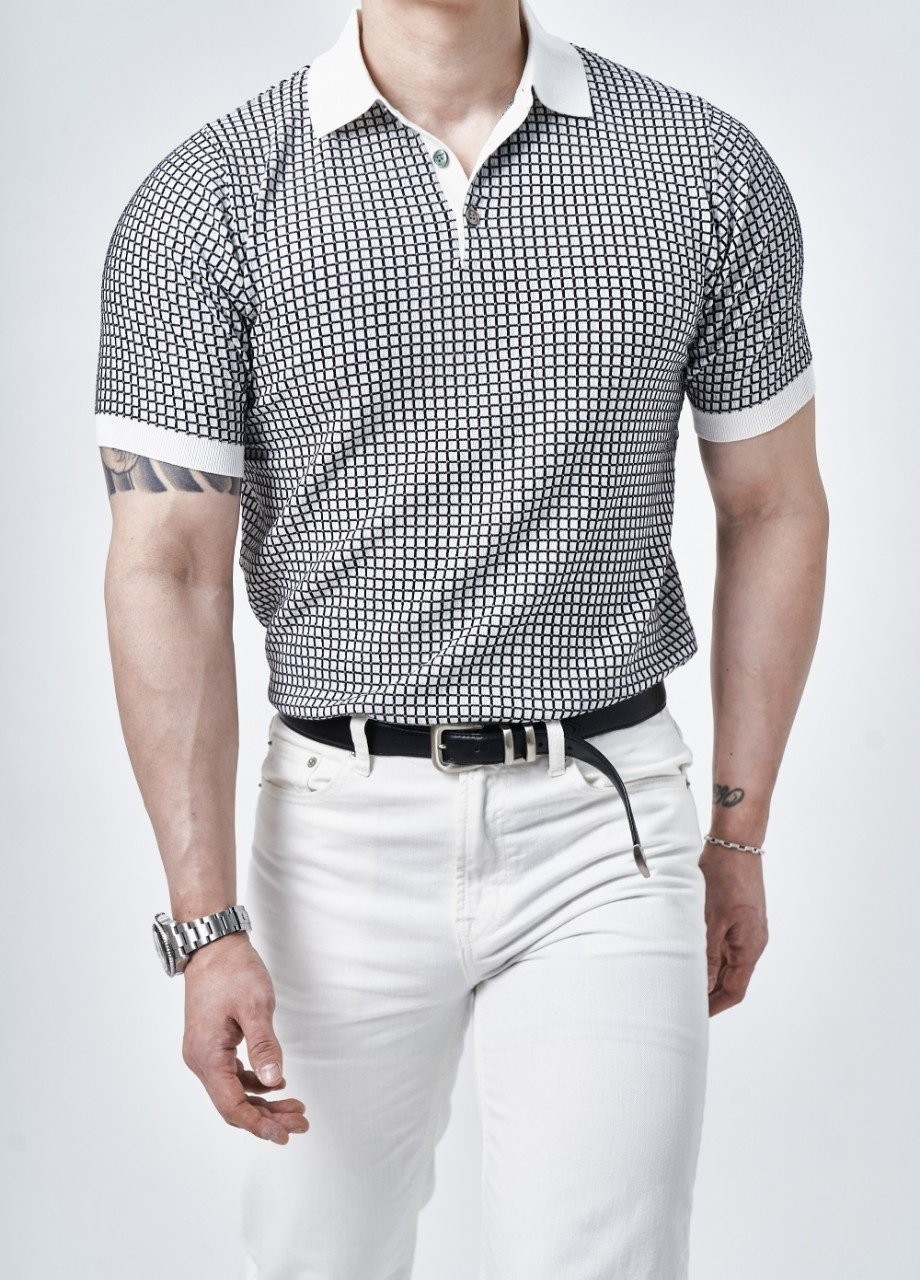 로로피아나 스페셜 반팔 카라 니트