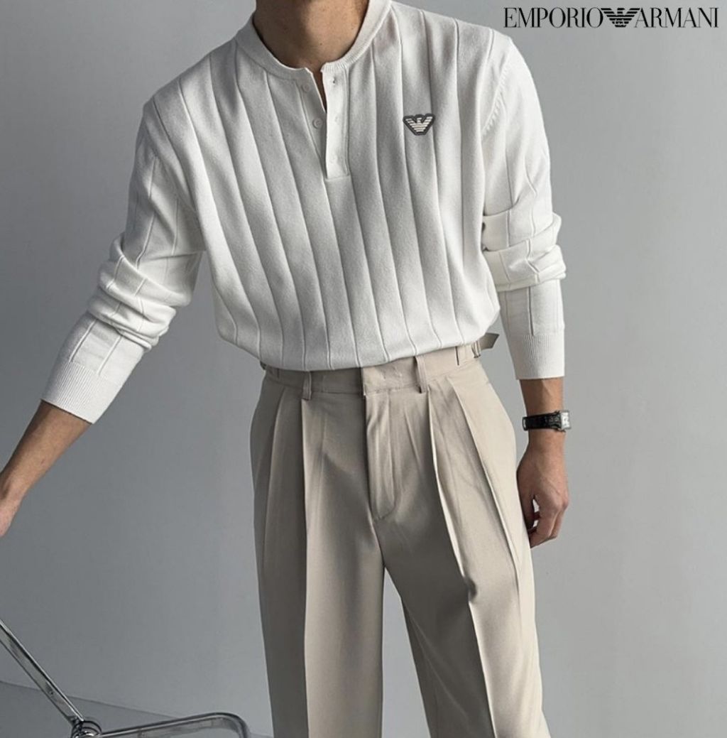 알마니 쓰리 버튼 탭 골지 헨리넥 니트