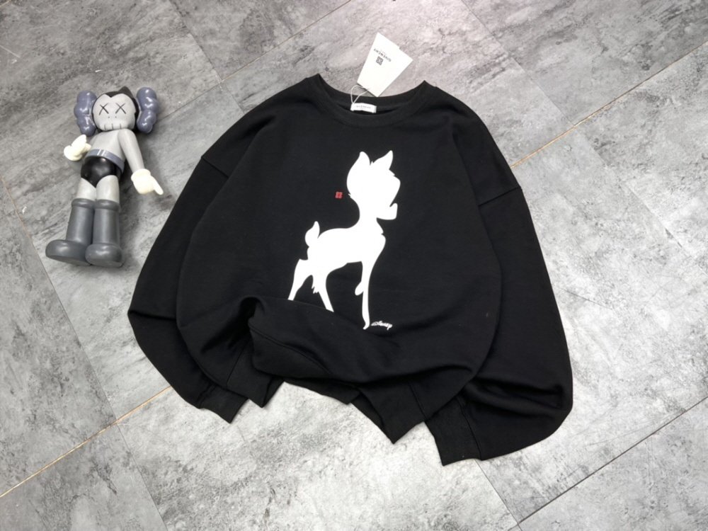 지방시 밤비 디즈니 맨투맨