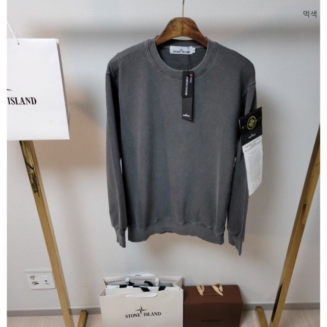 스톤아일랜드 피그먼트 쭈리 맨투맨