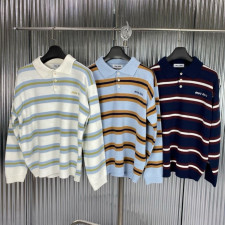 미우미우 포인트 카라 니트