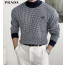 프라다 삼각 로고 터틀넥 반목 니트
