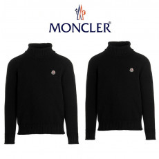 몽클레어 가슴 패치 터틀넥 니트