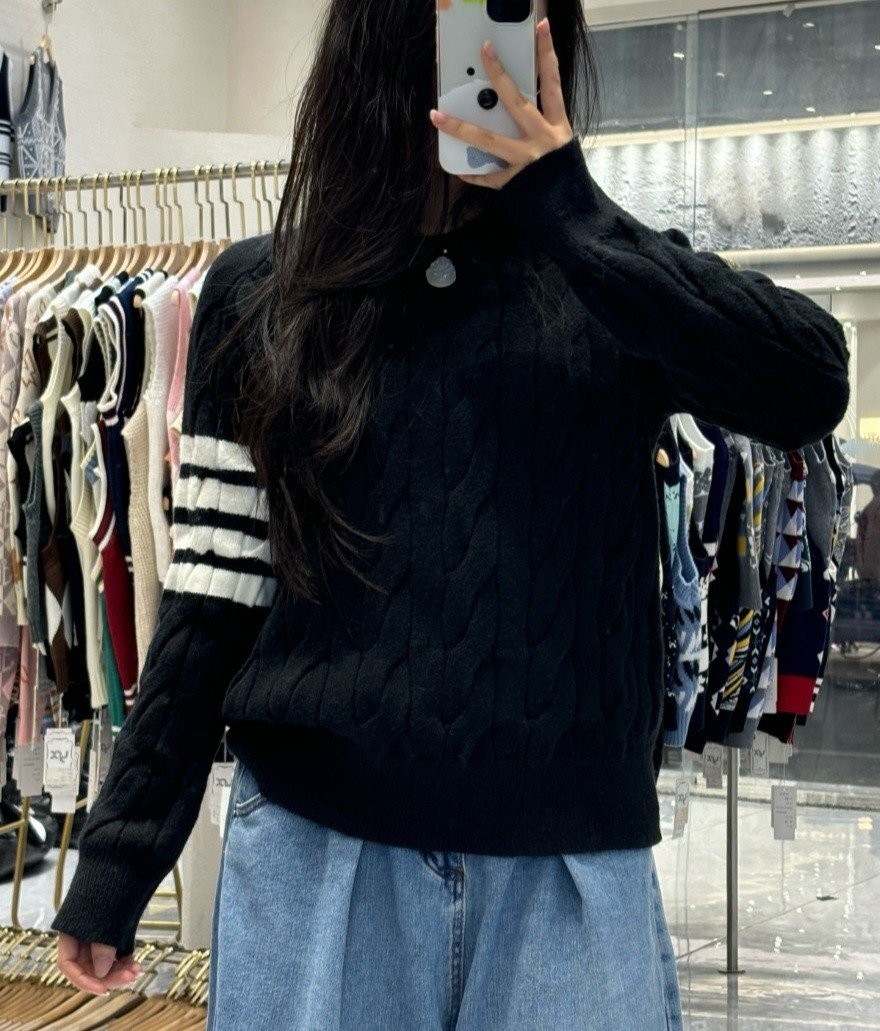 톰브라운 여성 기본 빅꽈배기 짜임 니트