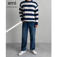 아미 스몰 하트 패치 폼 스트라이프 라운드 니트