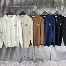 미우미우 쓰리 버튼 카라 니트