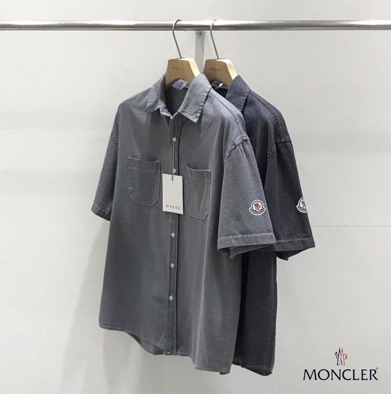 몽클레어 세미 오버핏 워싱 반팔 셔츠