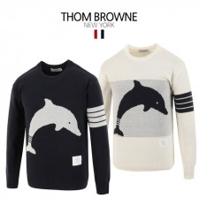 톰브라운 돌핀 사선 라운드 니트