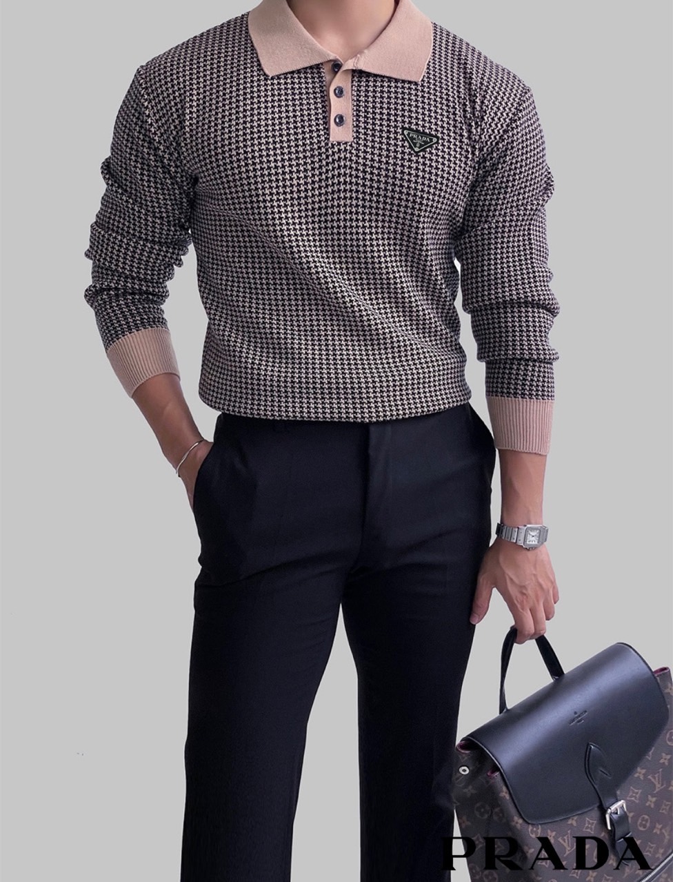 프라다 프론트 로고 하운드투스 니트