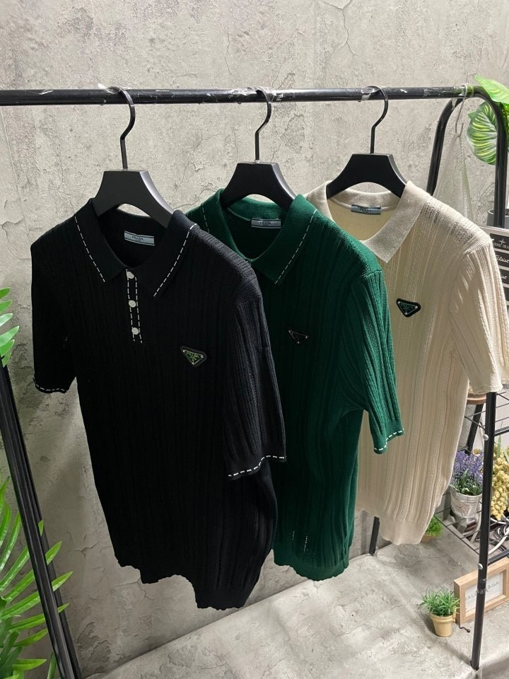 프라다 스티치 카라 반팔 니트