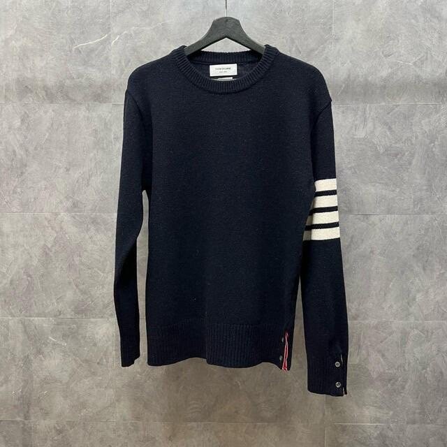 톰브라운 램스울 라운드 니트