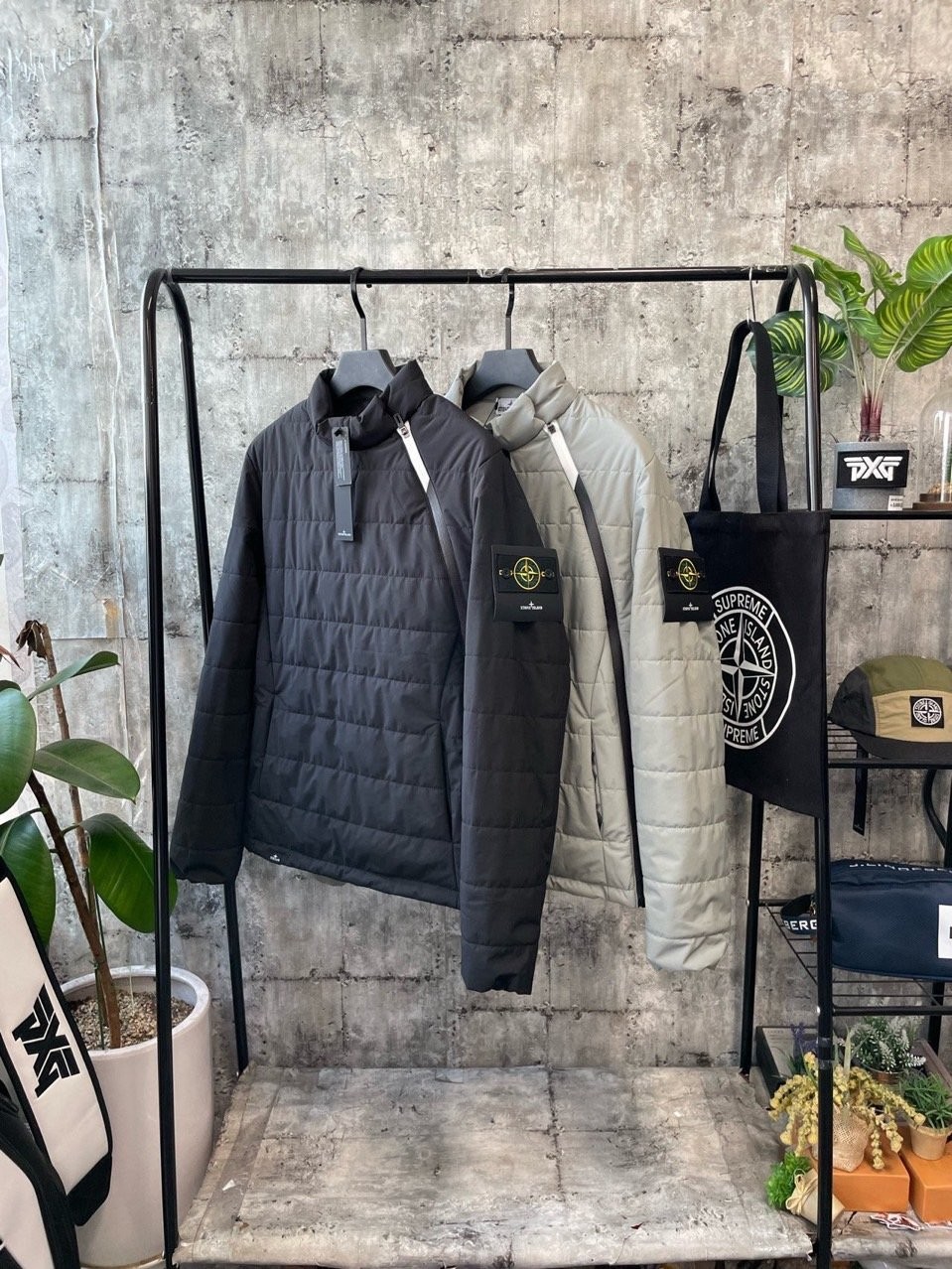 스톤아일랜드 사이드 라인 지퍼 패딩 맨투맨