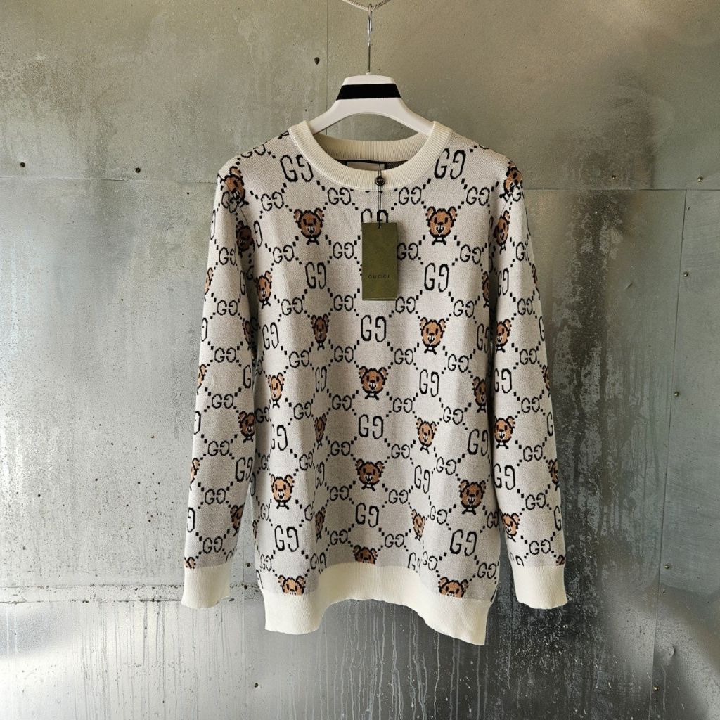 구찌 자가드 테디 베어 스웨터 니트