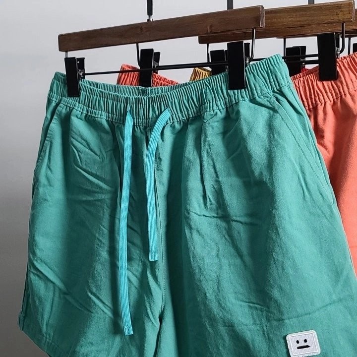 아크네 화이트 스마일 패치 5부 반바지