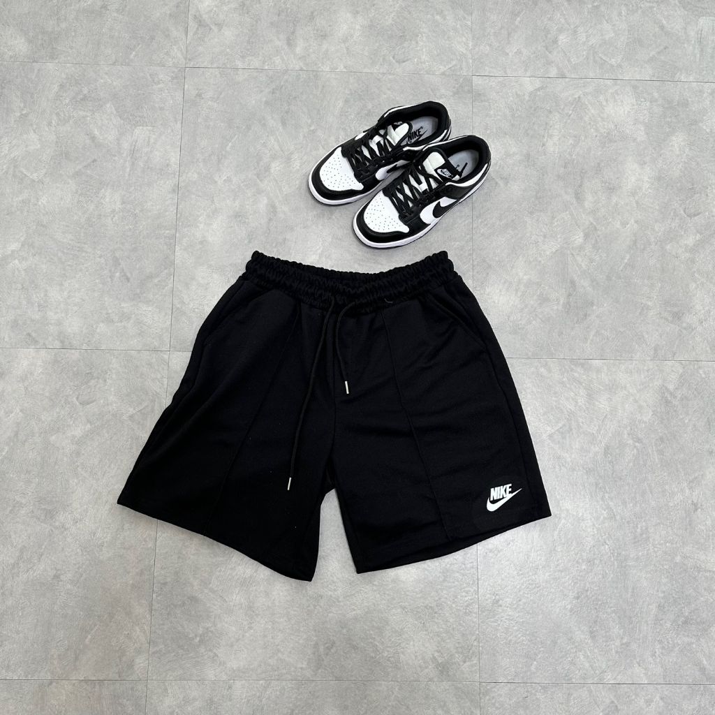나이키 핀턱 밴딩 반바지