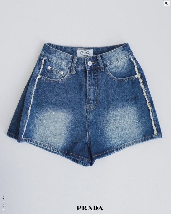 프라다 여성 모션 핀턱 쇼츠 청 반바지