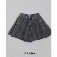 프라다 여성 로비에 청 반바지