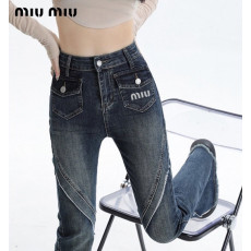 미우미우 여성 로고 절개 부츠컷 데님 청바지
