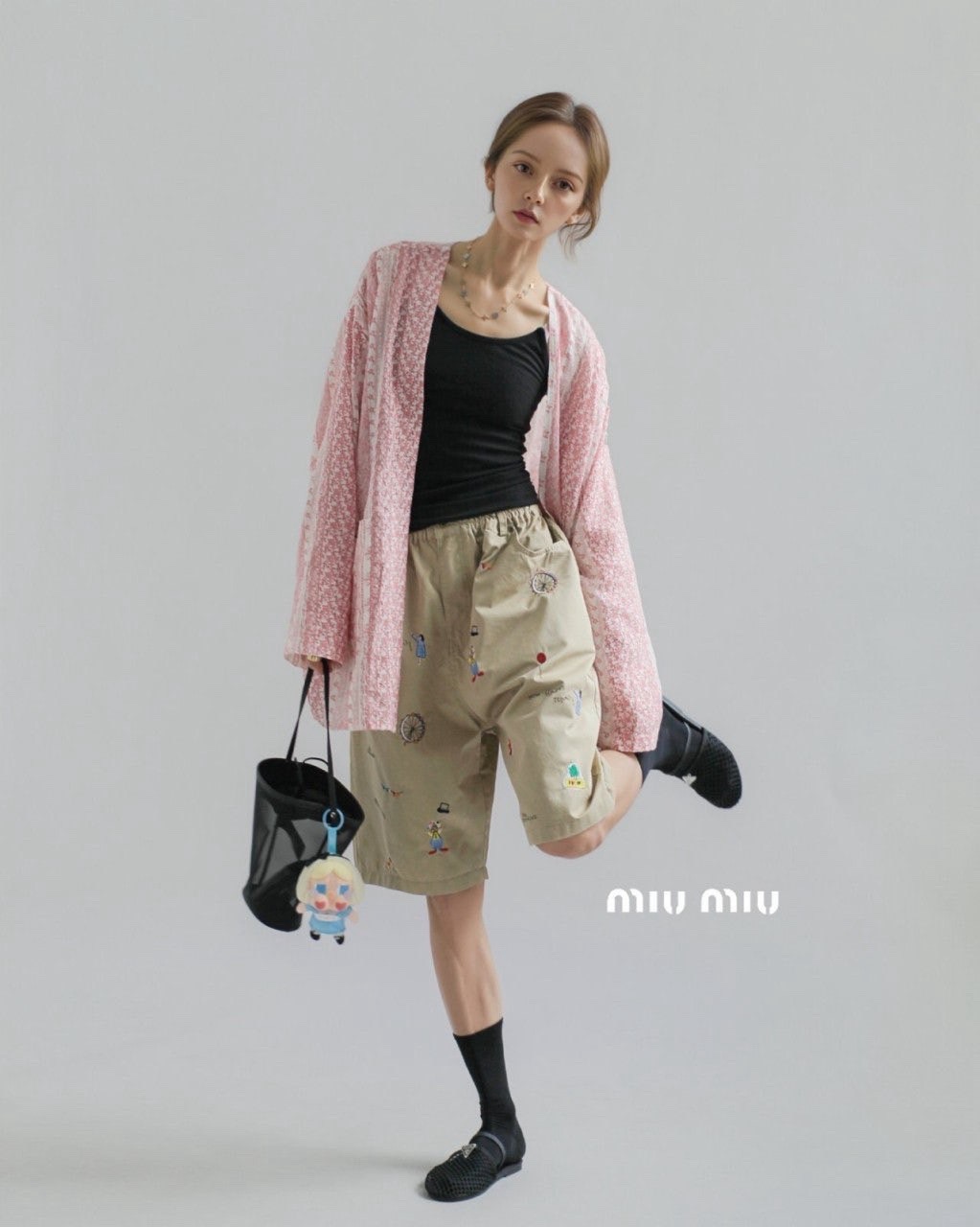 미우미우 여성 버뮤다 반바지