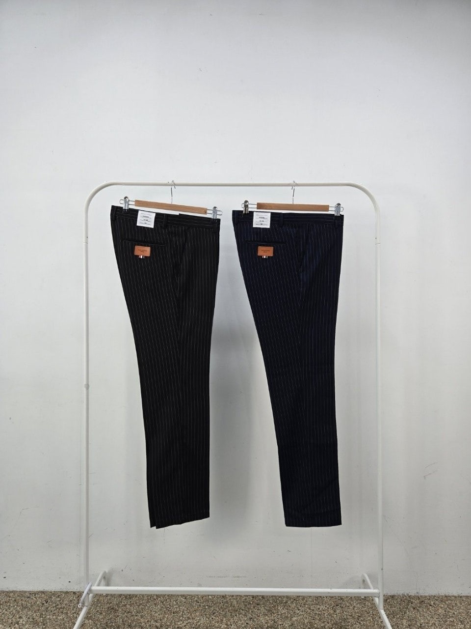 톰브라운 줄지 슬렉스 (바지)