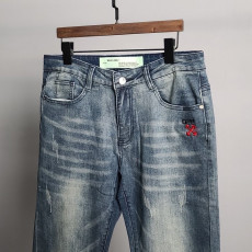 오프화이트 로고 자수 워싱 청바지