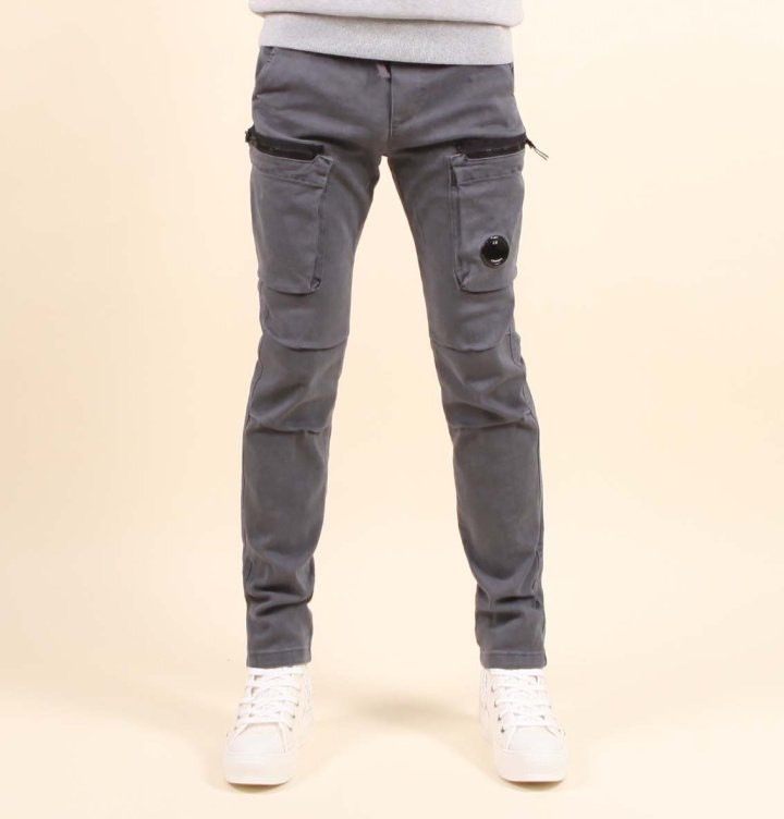 CP컴퍼니 가먼트다잉 렌즈 지퍼 카고 팬츠 (바지)