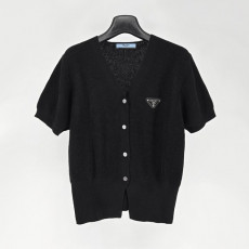 프라다 여성 소프트 V넥 반팔 가디건