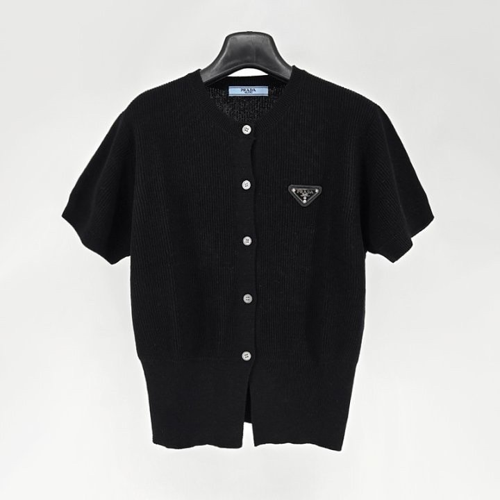 프라다 여성 라운드 반팔 가디건