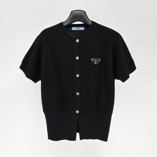 프라다 여성 라운드 반팔 가디건