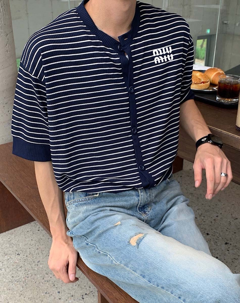 미우미우 멘션 스트라이프 라운드 반팔 가디건