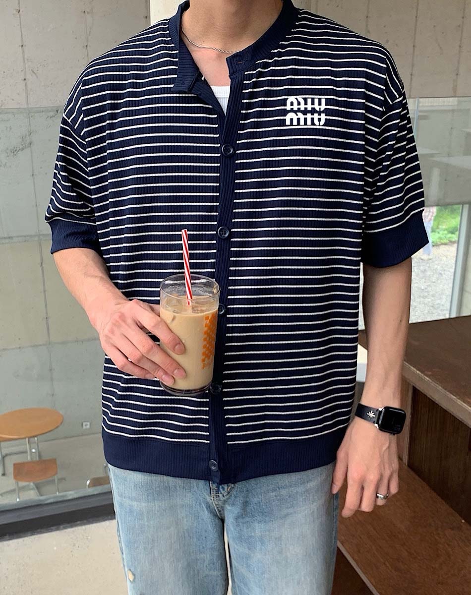 미우미우 멘션 스트라이프 라운드 반팔 가디건