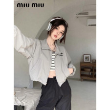 미우미우 여성 테크니컬 바람막이