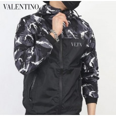 발렌티노 밀리 레터링 후드 배색 바람막이