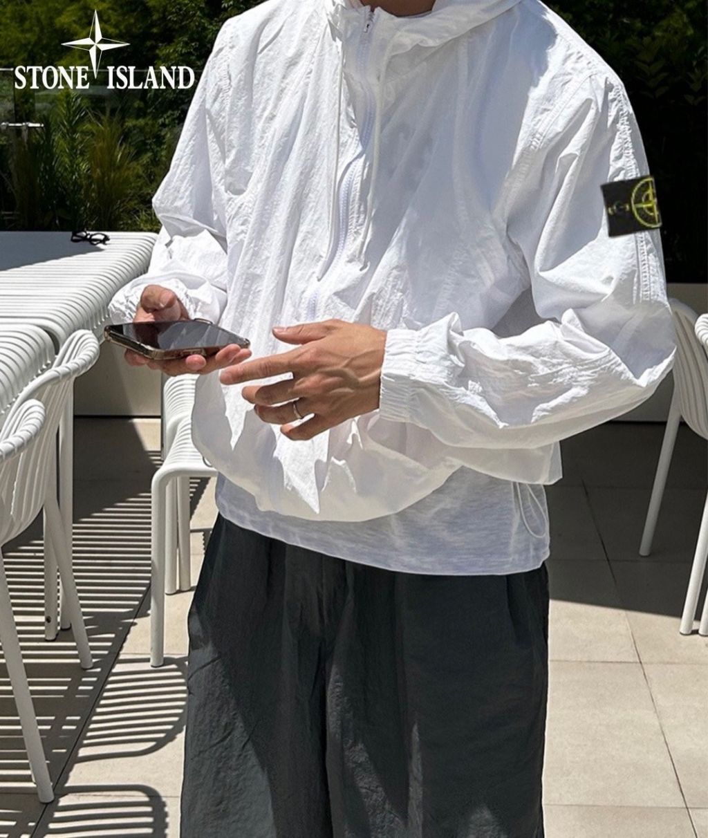 스톤아일랜드 썸머 나일론 후드 윈드브레이커 바람막이